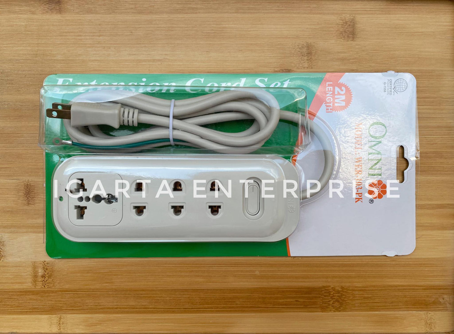 OMNI Extension Cord Set w/ Universal Outlet & Switch WER 103