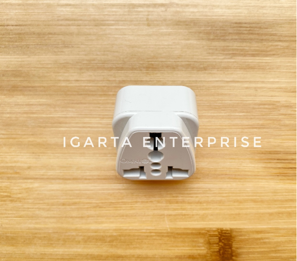 Omni Universal Socket Adapter 10A 250V WUA-002