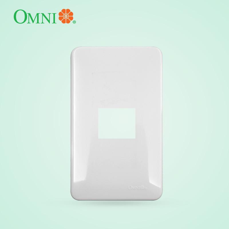 Omni Convenience Universal Outlet w/ Plate 1, 2 or 3 Gang